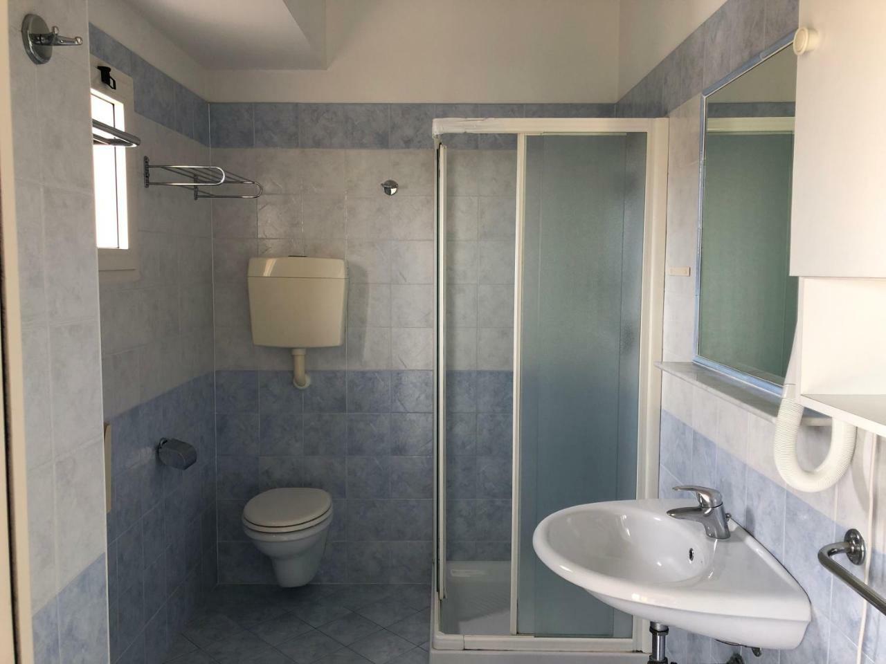 Hotel Marconi Каттолика Экстерьер фото